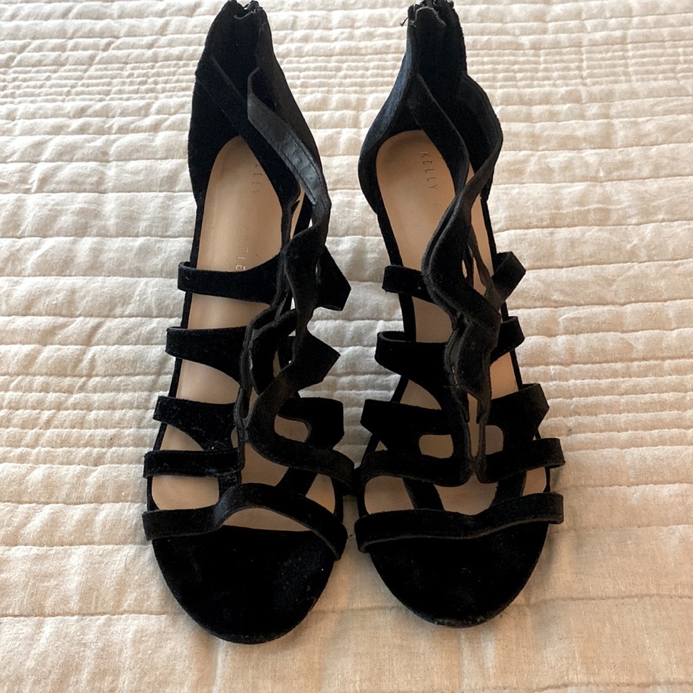 Size 11 Kelly & Katie Ocilia Black Suede heels
